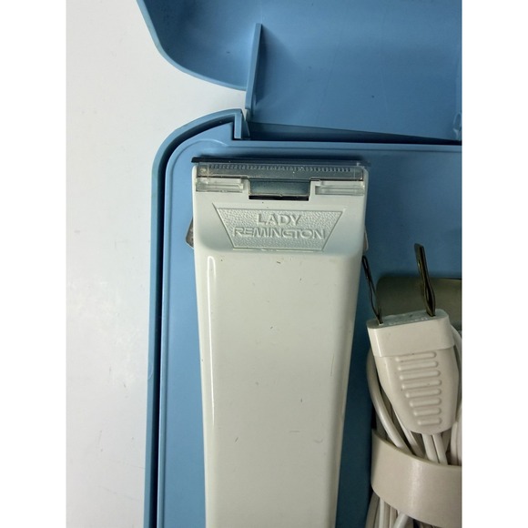 Vintage Lady Remington Electric Shaver Blue Travel Case Corded Working 1970s - Picture 3 of 6